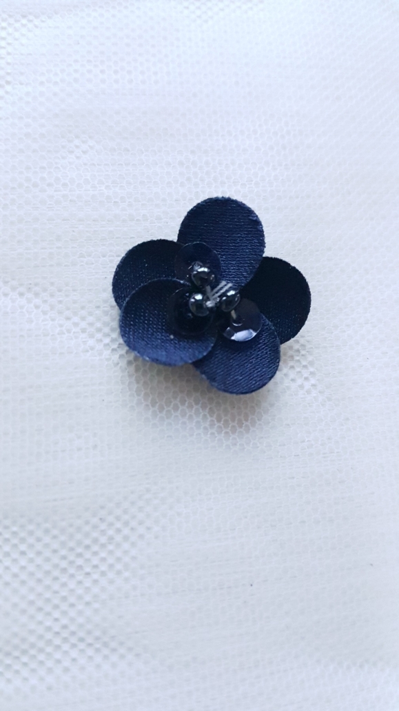 Broderie cu aplicatii 3D - bleumarin-10498