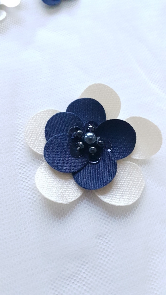 Broderie cu aplicatii 3D - bleumarin-10496