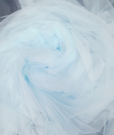 Tulle fin bleu aqua