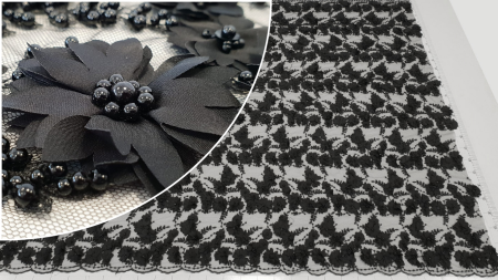 Broderie neagra cu flori 3D