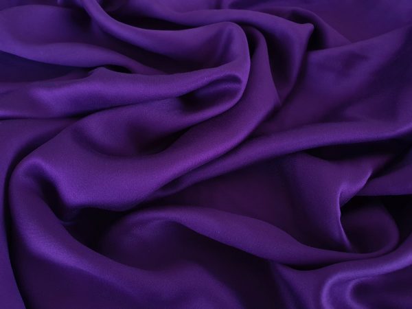 Tesatura dark purple din matase naturala si bumbac