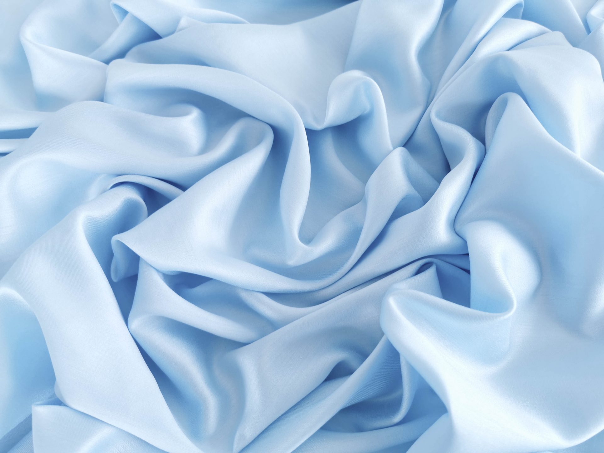 material bleu satinată metraj vâscoză bumbac falduri moi suprafață uniformă cod 3640