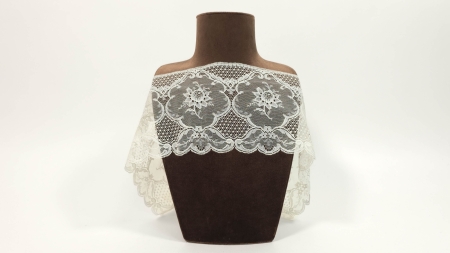Bordura ivory din dantela frantuzeasca