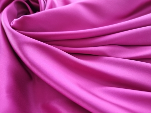 Satin elastic din matase naturala magenta