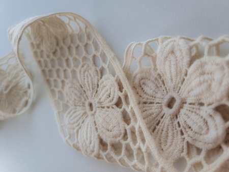 Bordura din lana brodata - latime 8.5cm