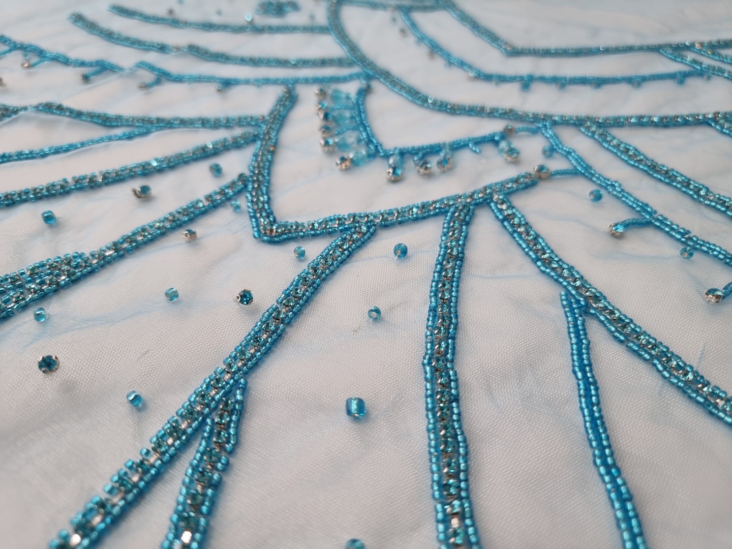 Rochie lunga realizata manual din panouri - imagine 4