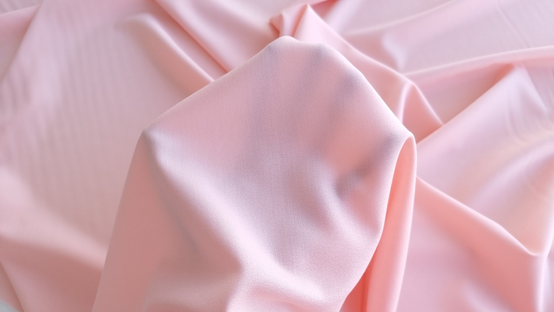 Crep blush pink din lana Tollegno - imagine 2