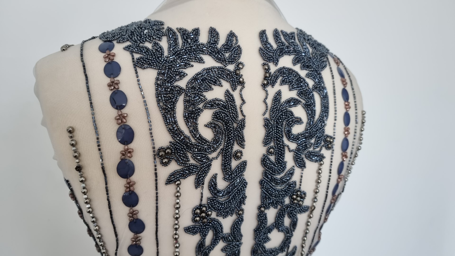 Rochie gri metalic lunga realizata manual din panouri - imagine 9