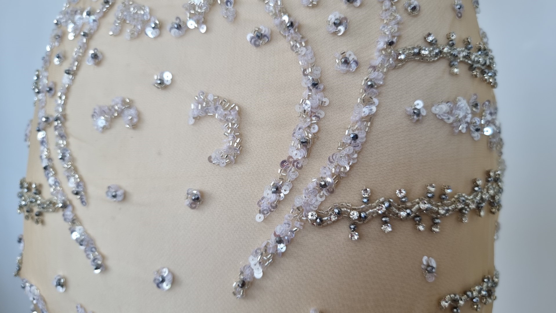 Rochie lunga accesorizata manual - panouri - imagine 9