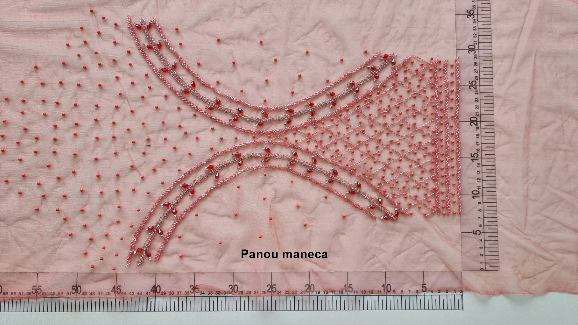 Rochie lunga corai accesorizata manual cu margele si pietre - panouri - imagine 10