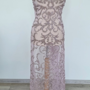 Rochie lunga lila realizata manual cu micropaiete si margele - panouri