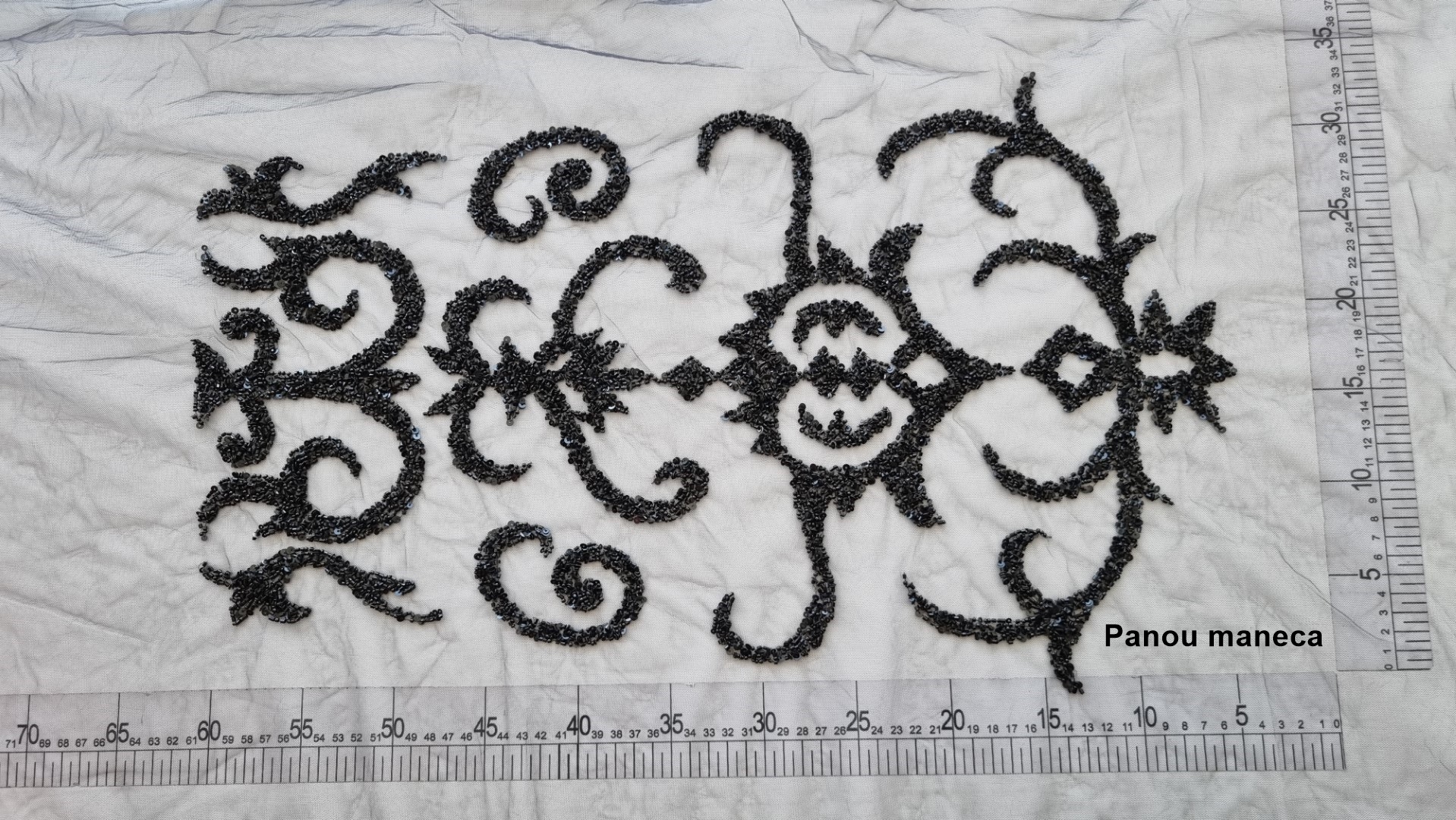 Rochie neagra lunga accesorizata manual cu micropaiete - panouri - imagine 12