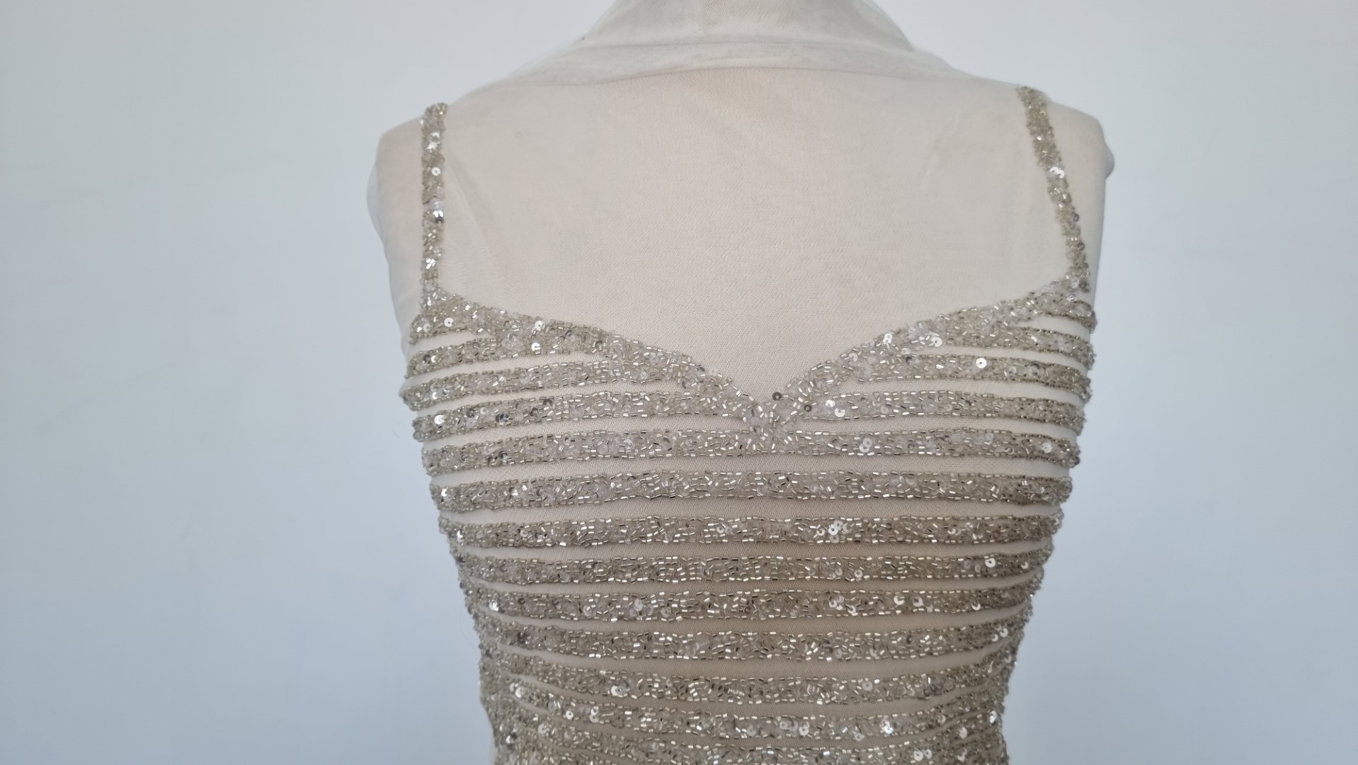 Rochie lunga realizata manual din panouri accesorizate - imagine 3