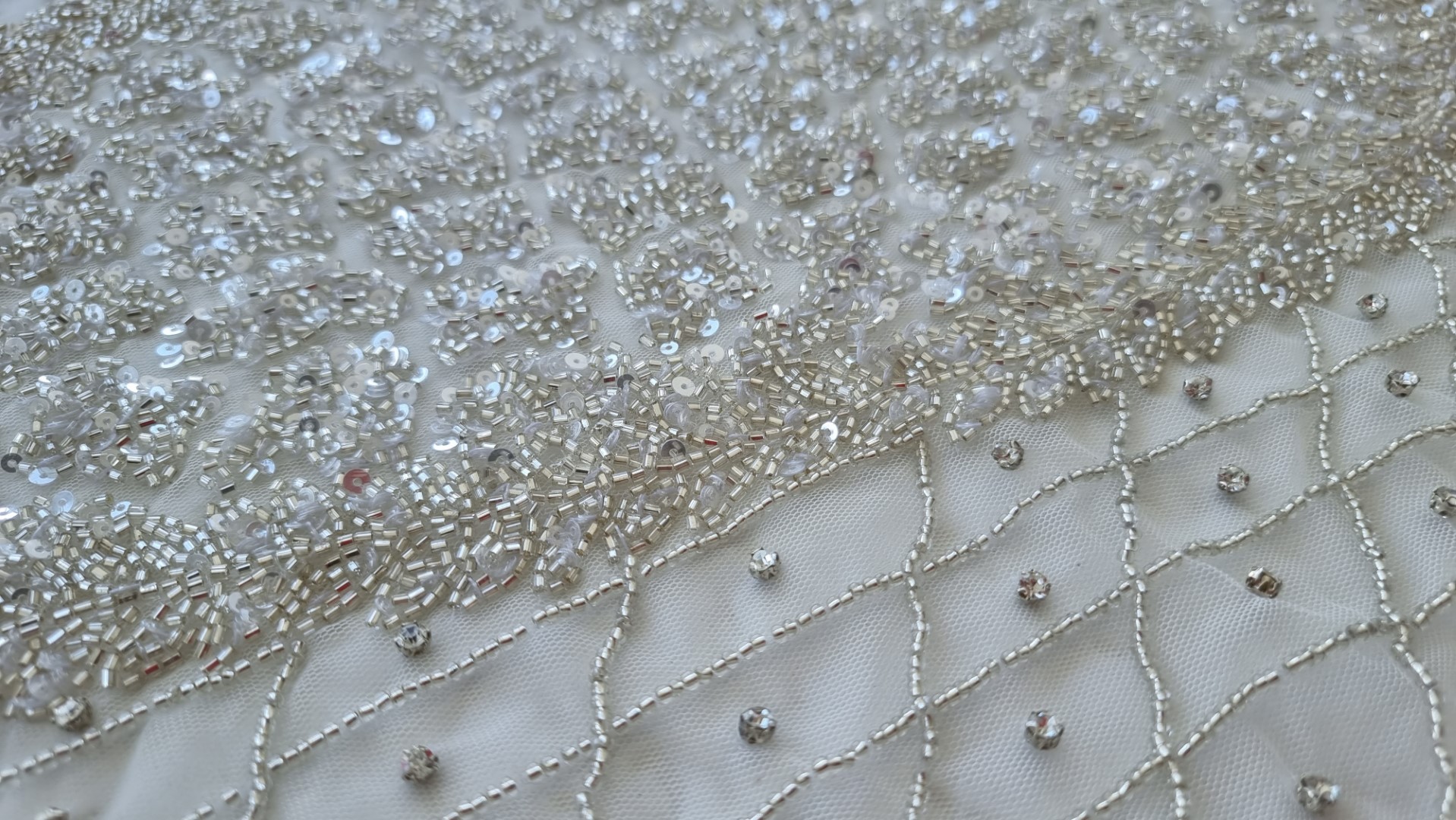 Rochie lunga realizata manual din panouri accesorizate - imagine 9