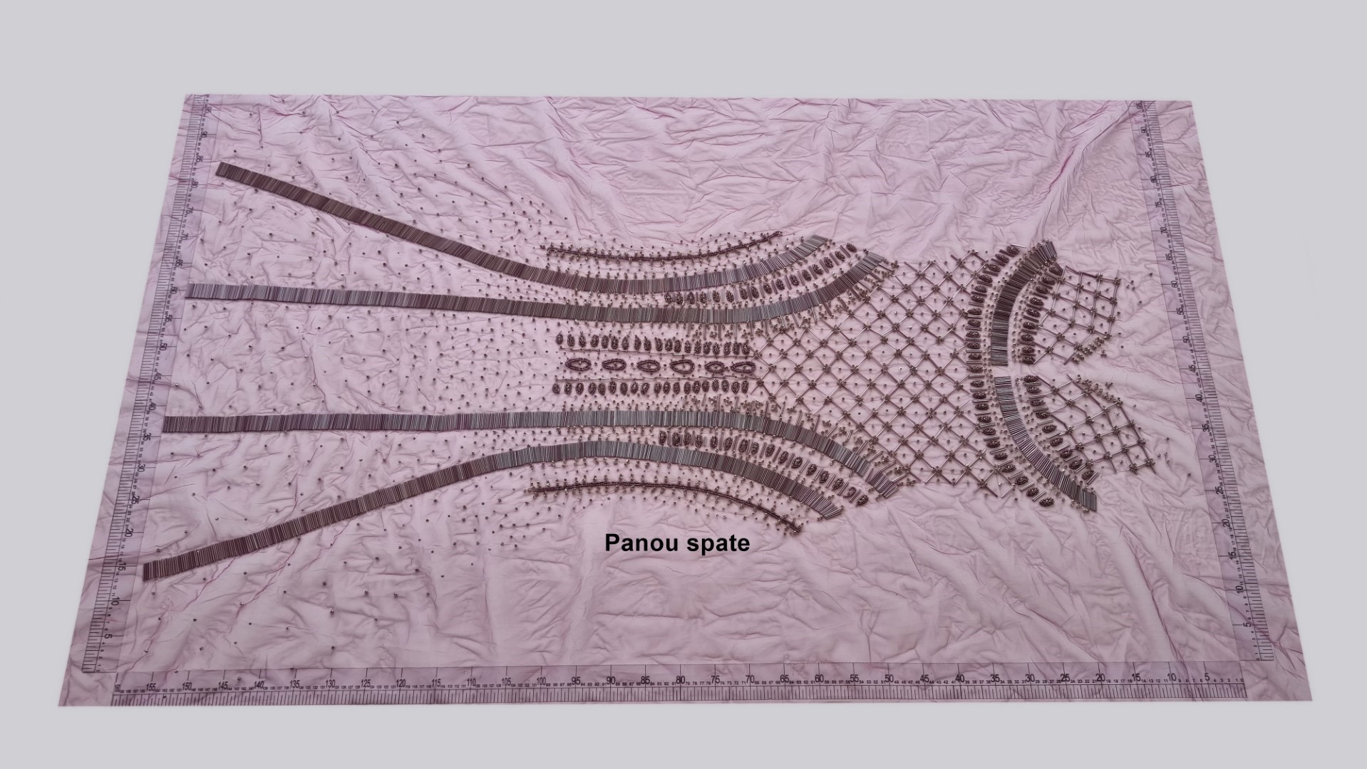 Rochie visinie lunga lucrata manual din panouri accesorizate - imagine 12