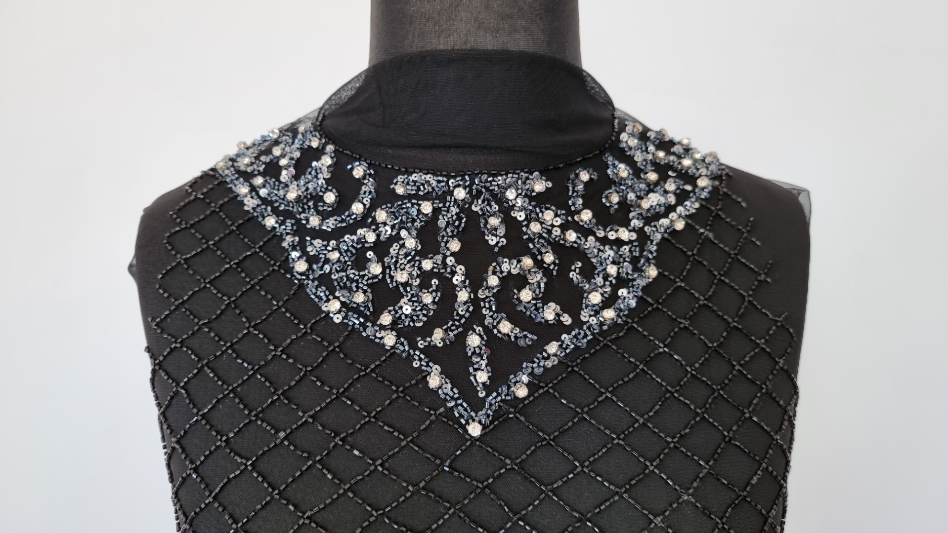 Rochie gri lunga - panouri accesorizate manual - imagine 3