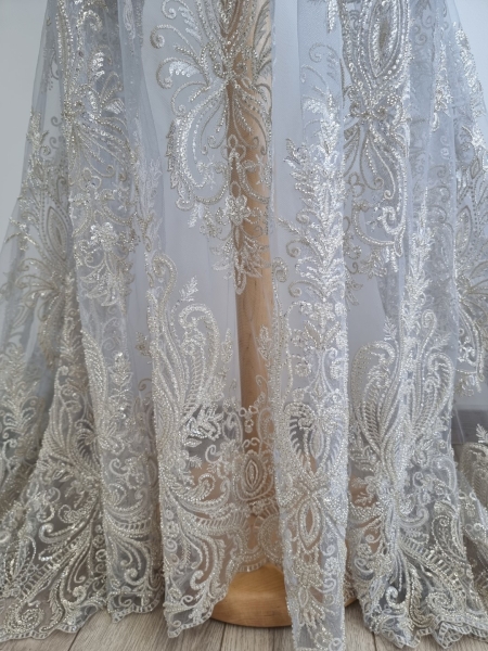 Broderie argintie accesorizata Baroque