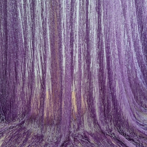 Broderie purple cu franjuri din margele