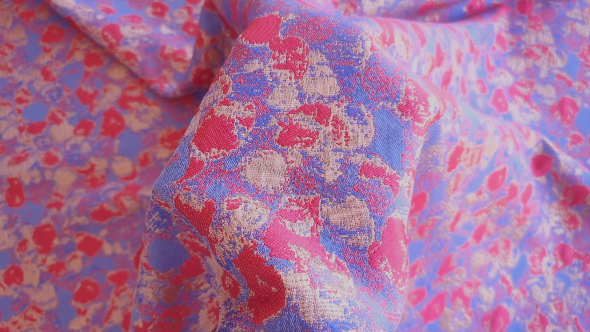 Brocard multicolor cu fir metalizat - imagine 4