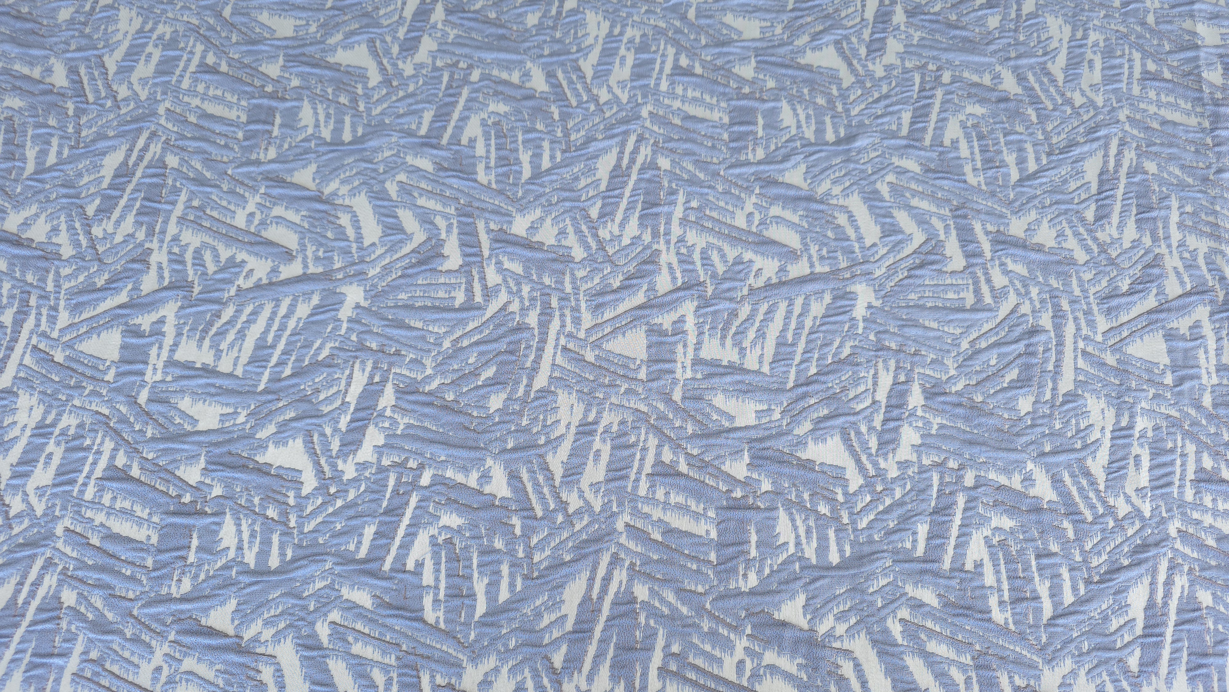 brocart argintiu bleu cu textura reliefata evelin textile (1)