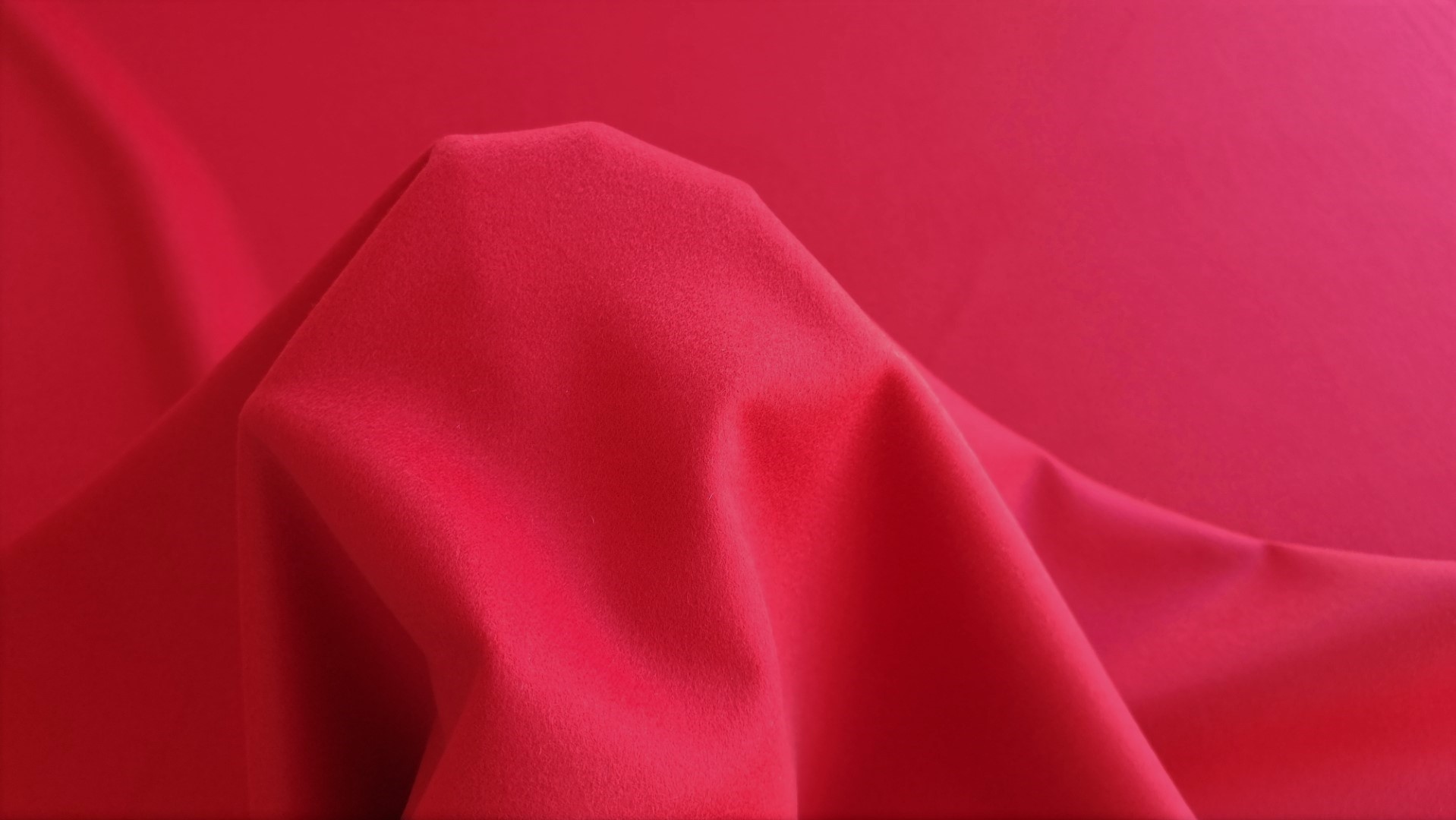 stofa-din-casmir-si-lana-virgina-amaranth-red