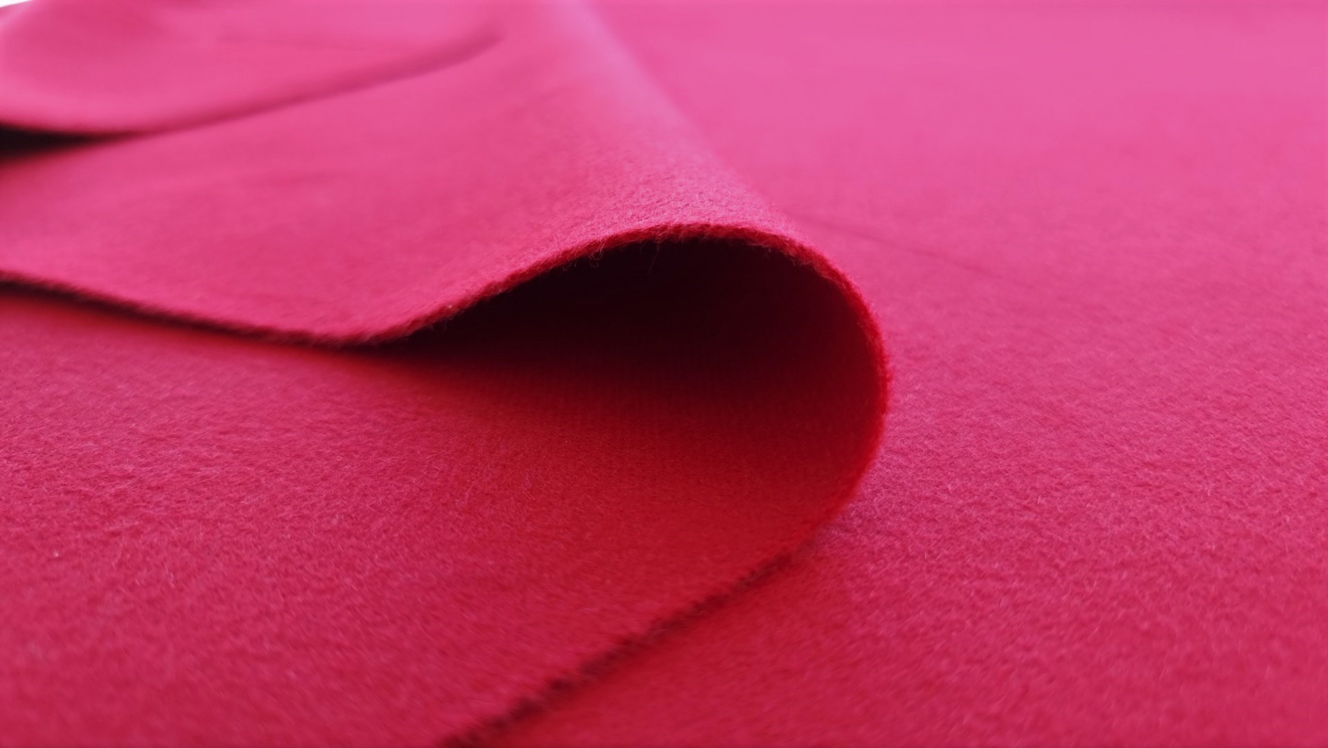 stofa-din-casmir-si-lana-virgina-amaranth-red