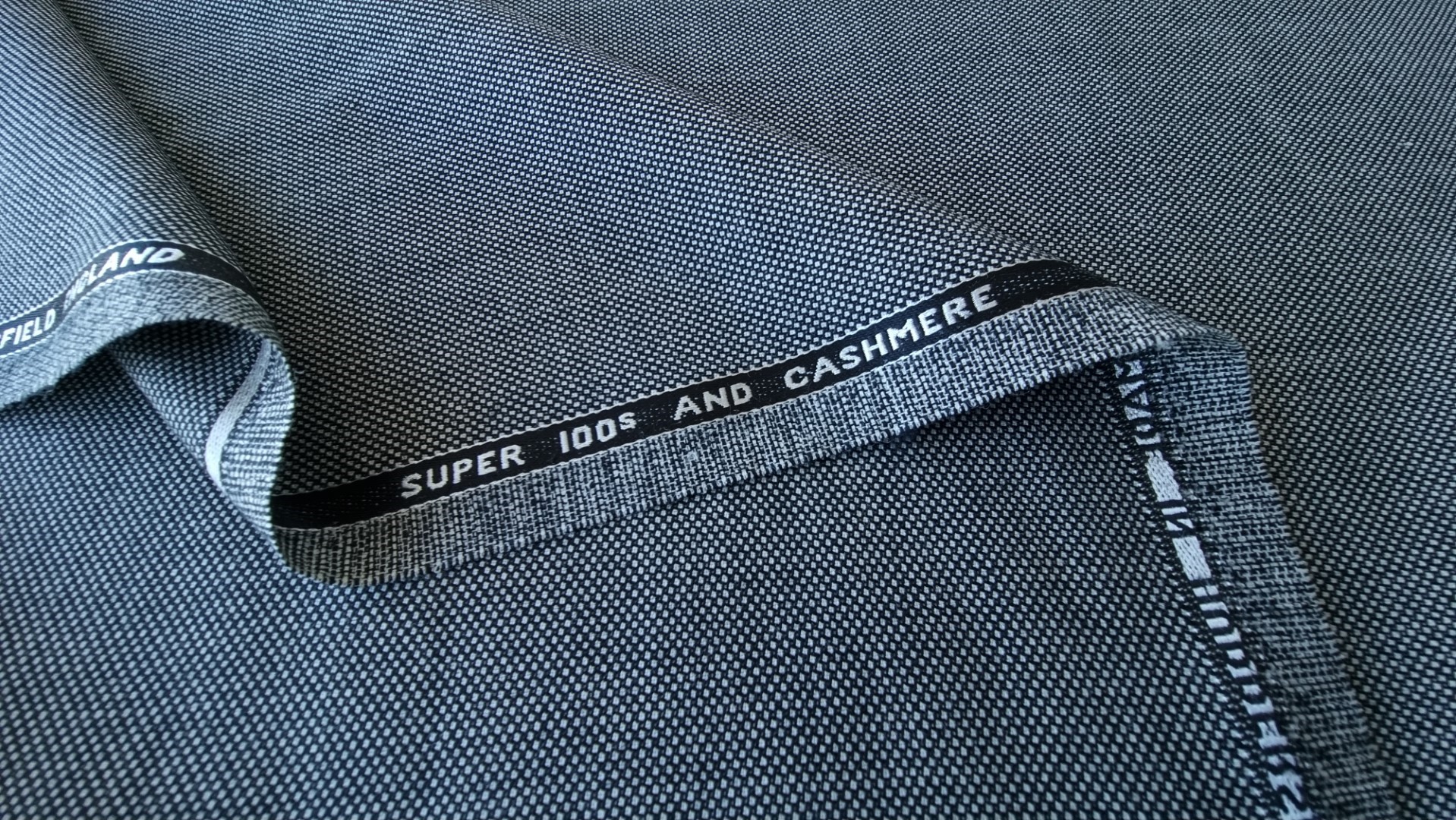 Stofa Super 100's din lana si casmir Bower Roebuck - imagine 3