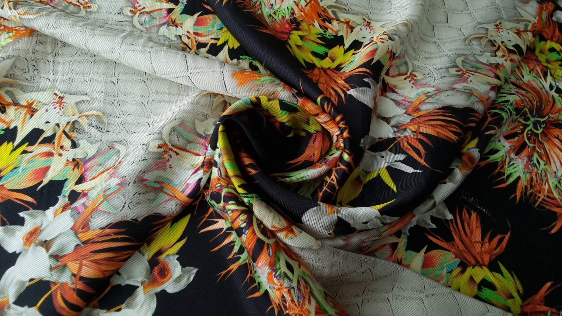 Branded satin twill Dahlia Darlene JCAV1185 - imagine 6