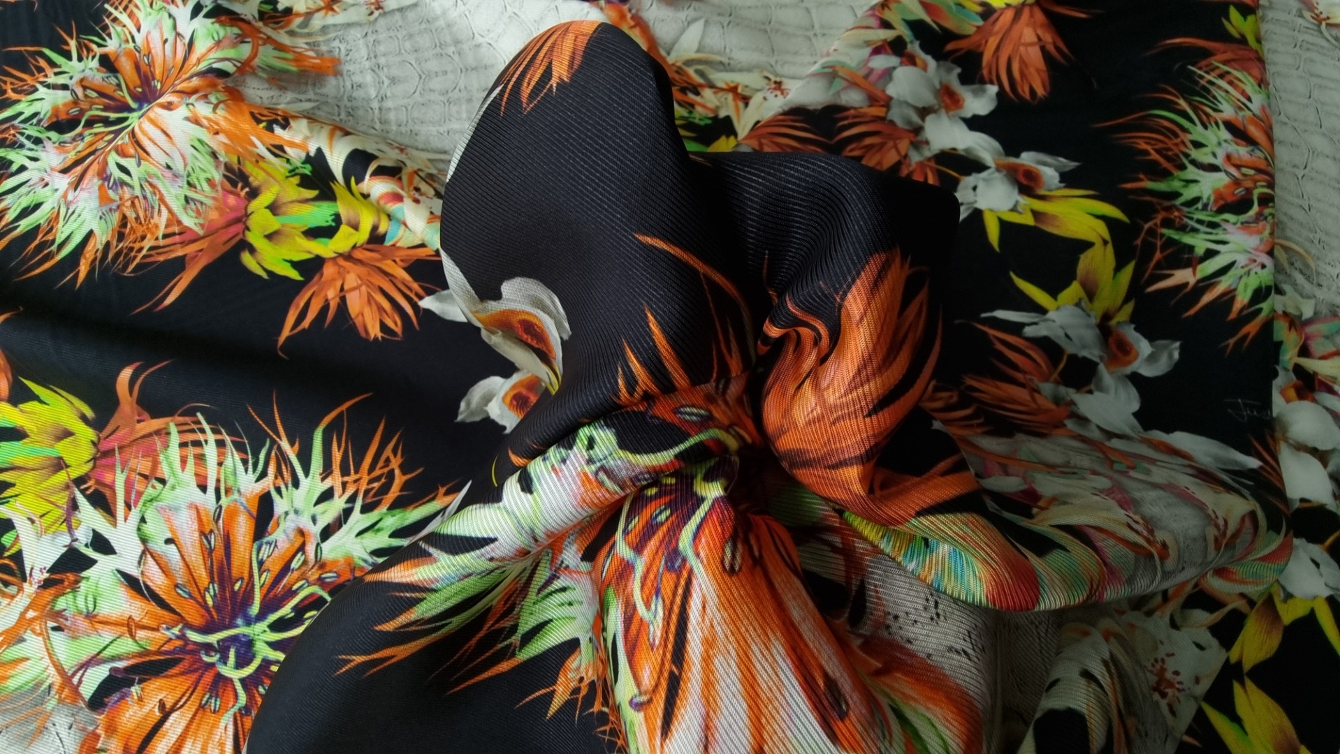 Branded satin twill Dahlia Darlene JCAV1185 - imagine 5