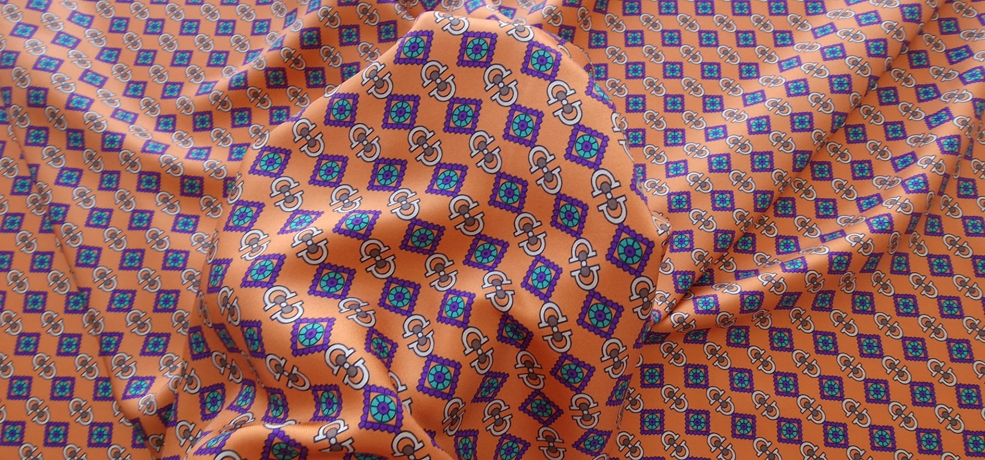 Printed satin silk twill GUC11136