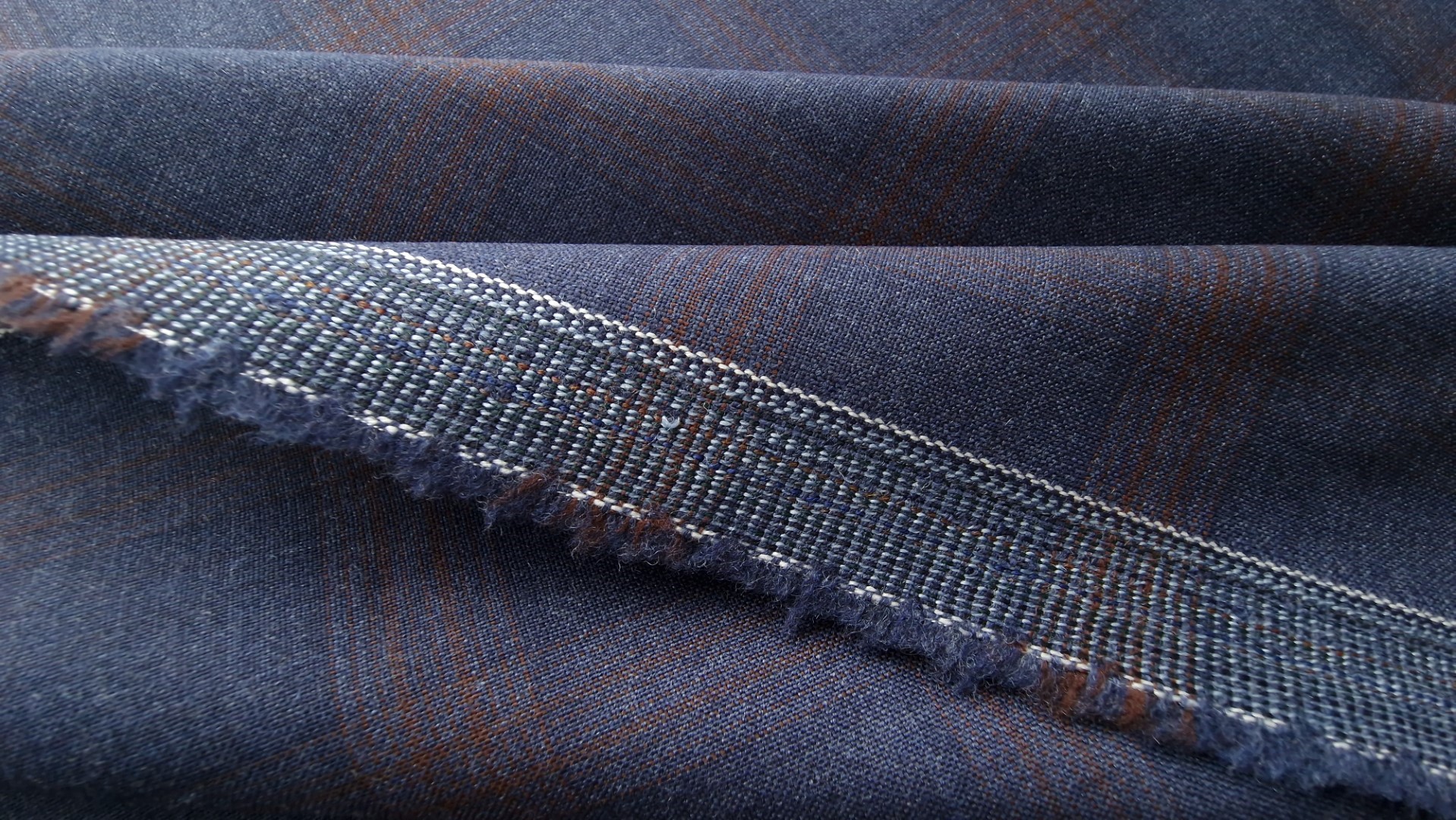 Stofa subtire si fina din lana usor elastica - imagine 5