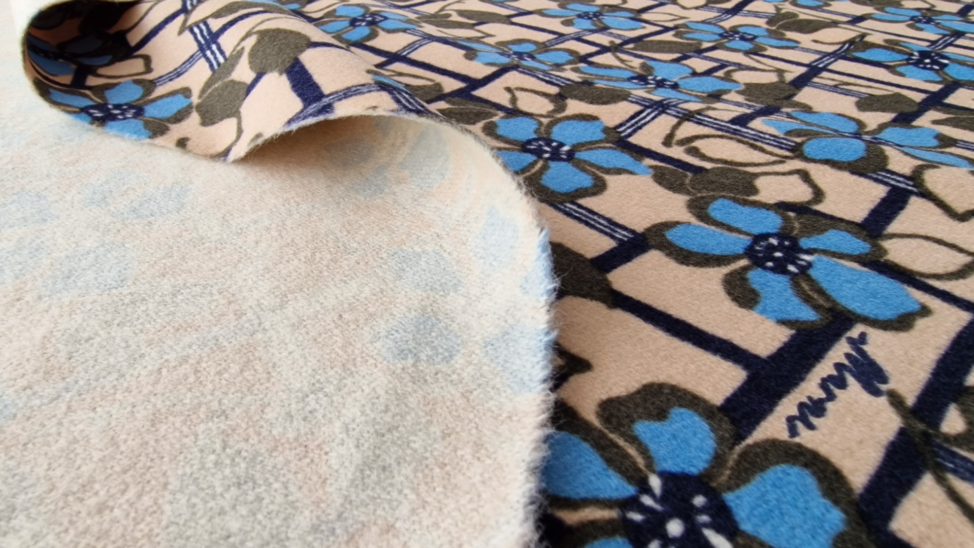 Stofa din lana virgina si casmir MRN1132