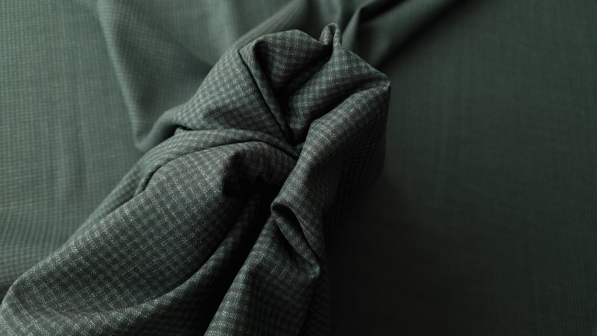 Stofa subtire elastica din lana verde inchis - imagine 4