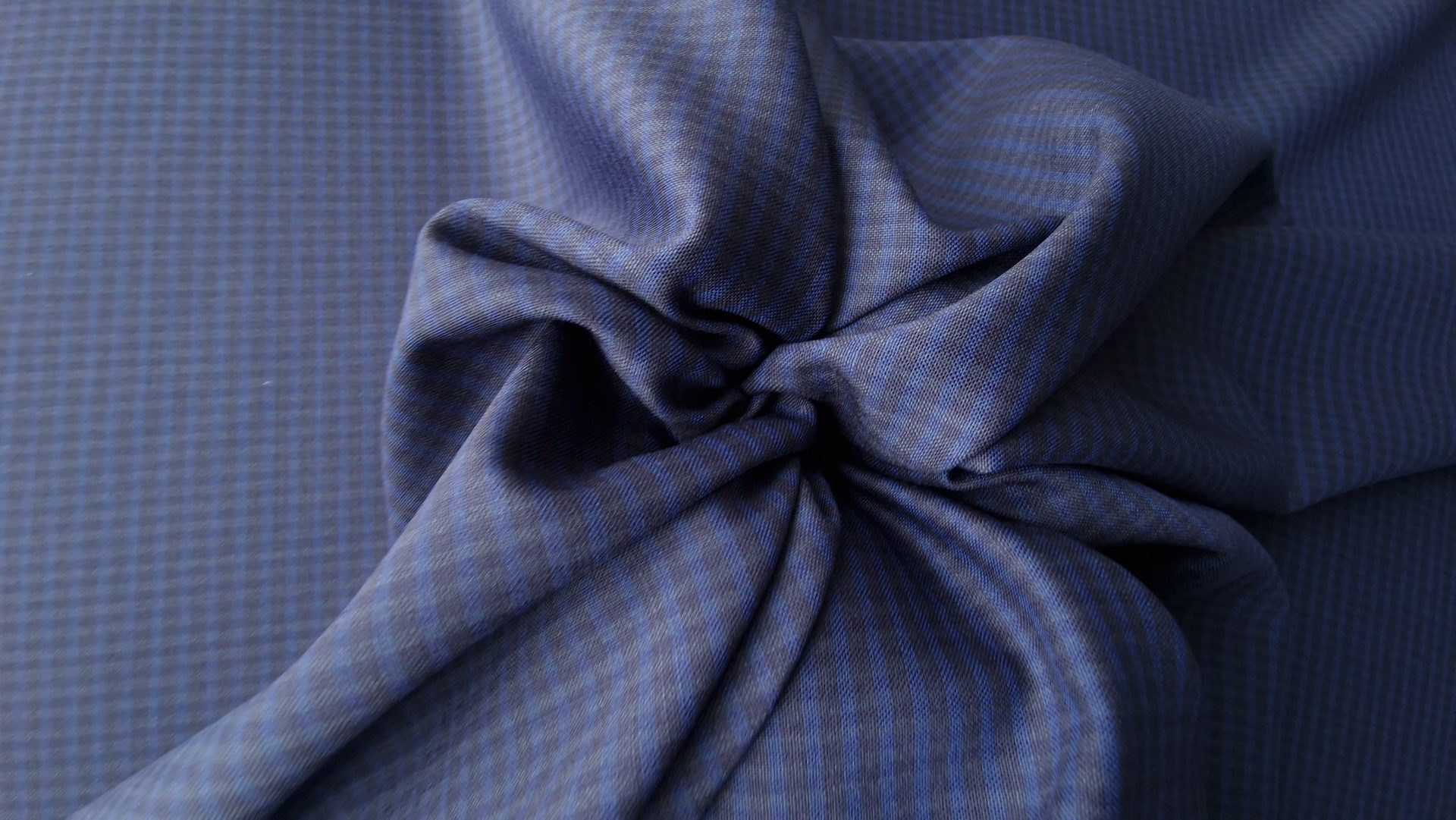 Stofa subtire din lana si matase naturala bleumarin - imagine 4