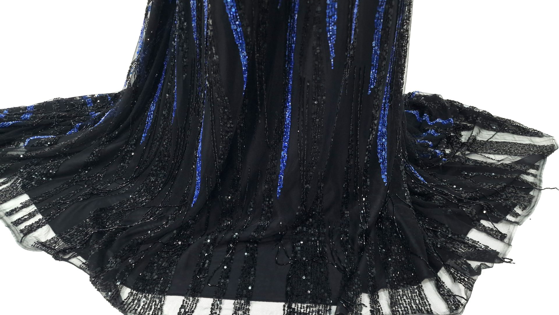 Broderie neagra cu franjuri din margele - imagine 6