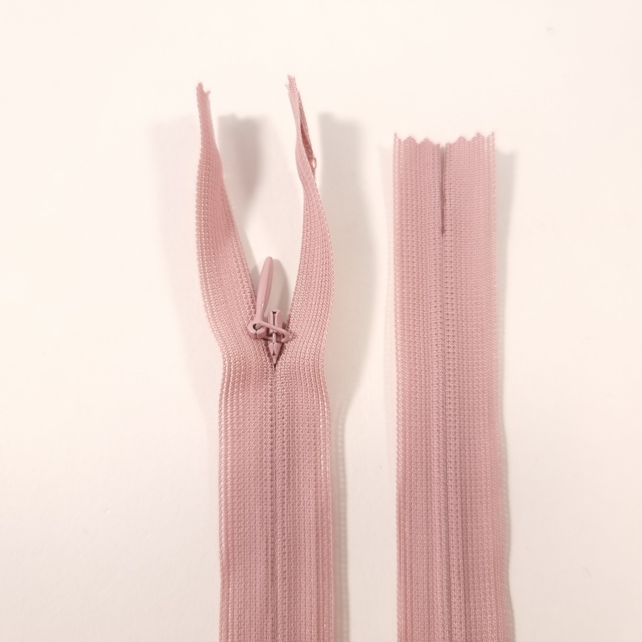 fermoare cu spira din plastic roz lila prafuit ikk60ascuns