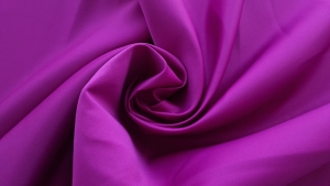 Tafta Duchesse dark magenta