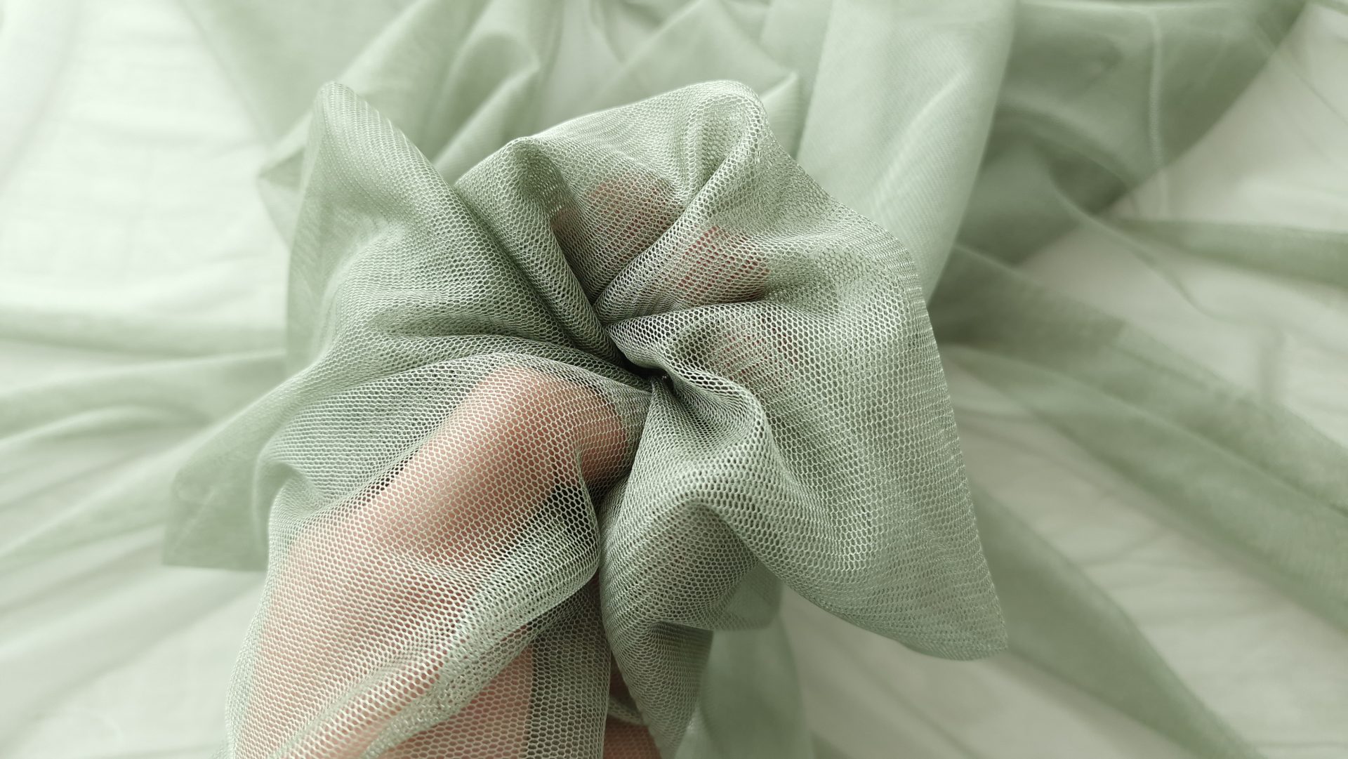 Tulle peliculizat din matase naturala Sage Green - imagine 4