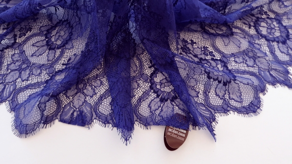 Dantela frantuzeasca Solstiss cu lana si bumbac violet blue