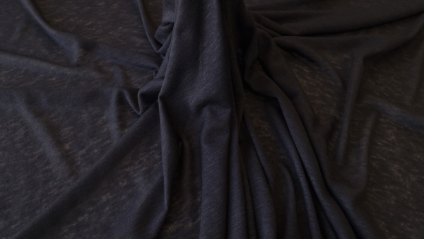 Jersey negru subtire si fin din vascoza si lana
