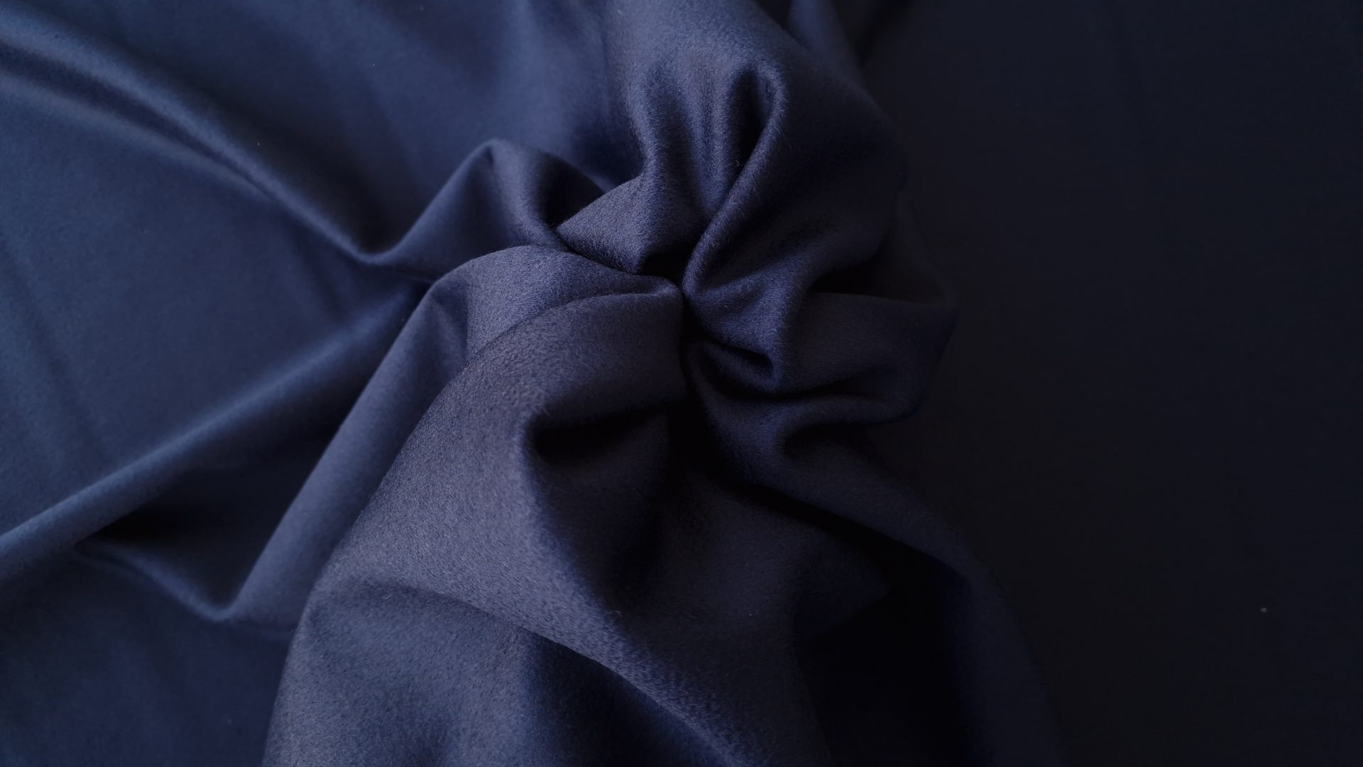 Stofa bleumarin din lana si casmir grosime medie VAL1340 - imagine 6