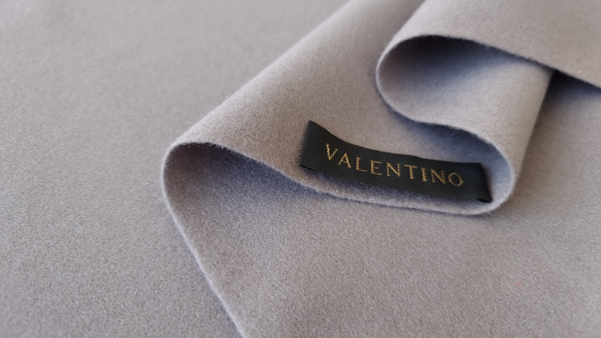 Stofa light pastel purple grey din lana virgina si casmir VAL1382