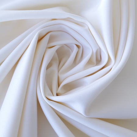 Stofa subtire elastica din lana ivoire pentru costume