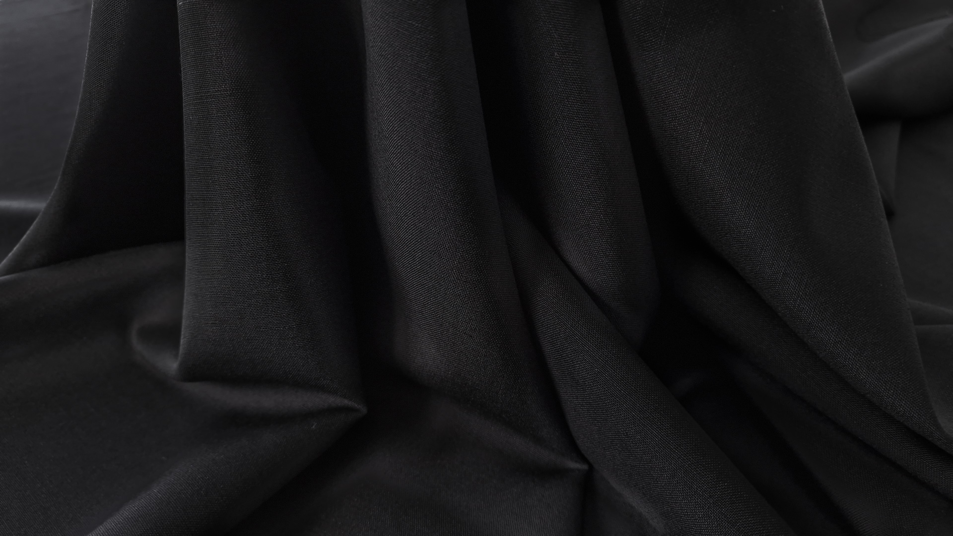 Stofita neagra din lana usor elastica pentru costume