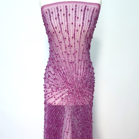 Broderie couture purple realizata manual