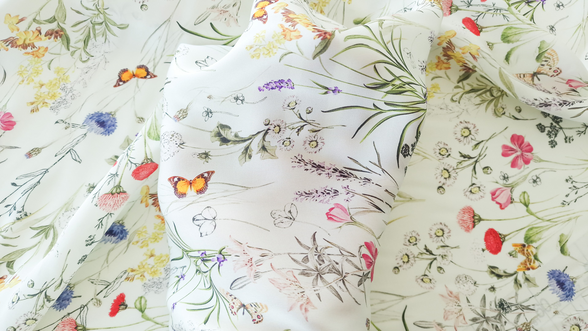 Satin din matase naturala cu elastan Wild Flowers OSR1672 - imagine 6