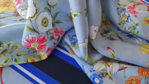 Twill din matase naturala Spring Flowers Scarf DG1668