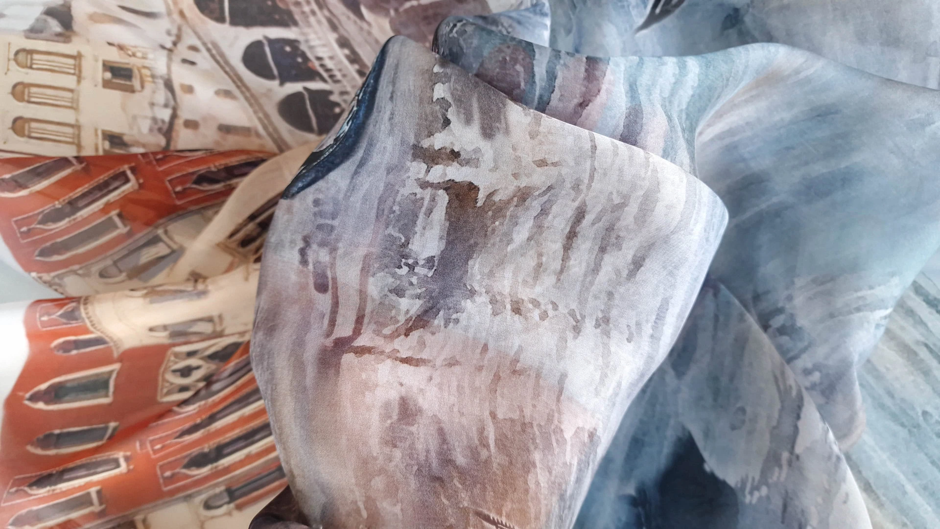 Voal din matase naturala Venice Love - imagine 4