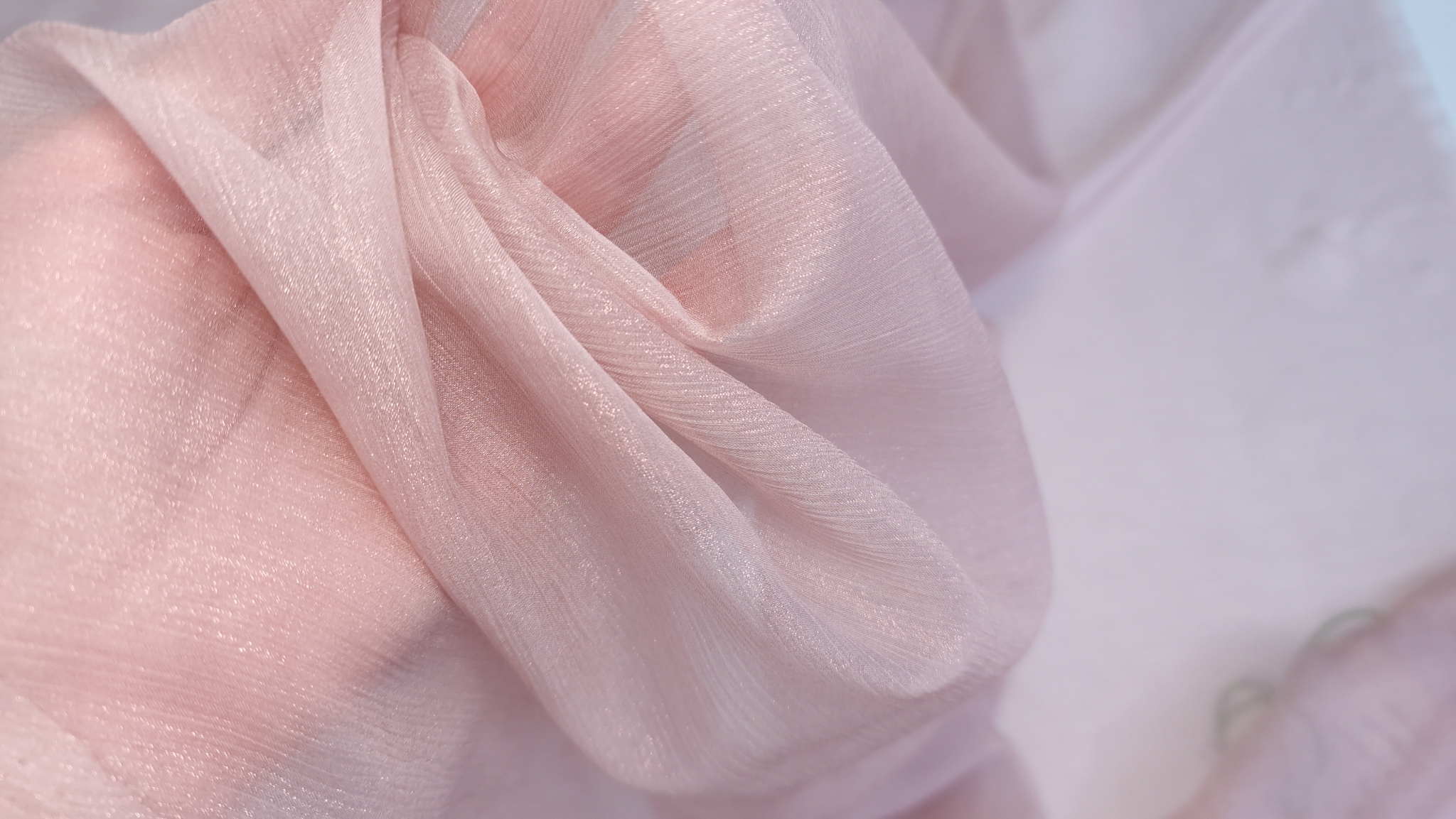 Voal creponat peliculizat dust rose Muselina din matase naturala