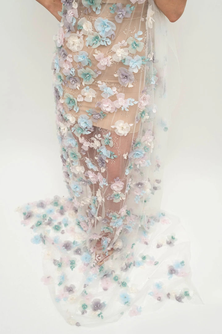 Broderie cu flori 3D cusute manual - imagine 5